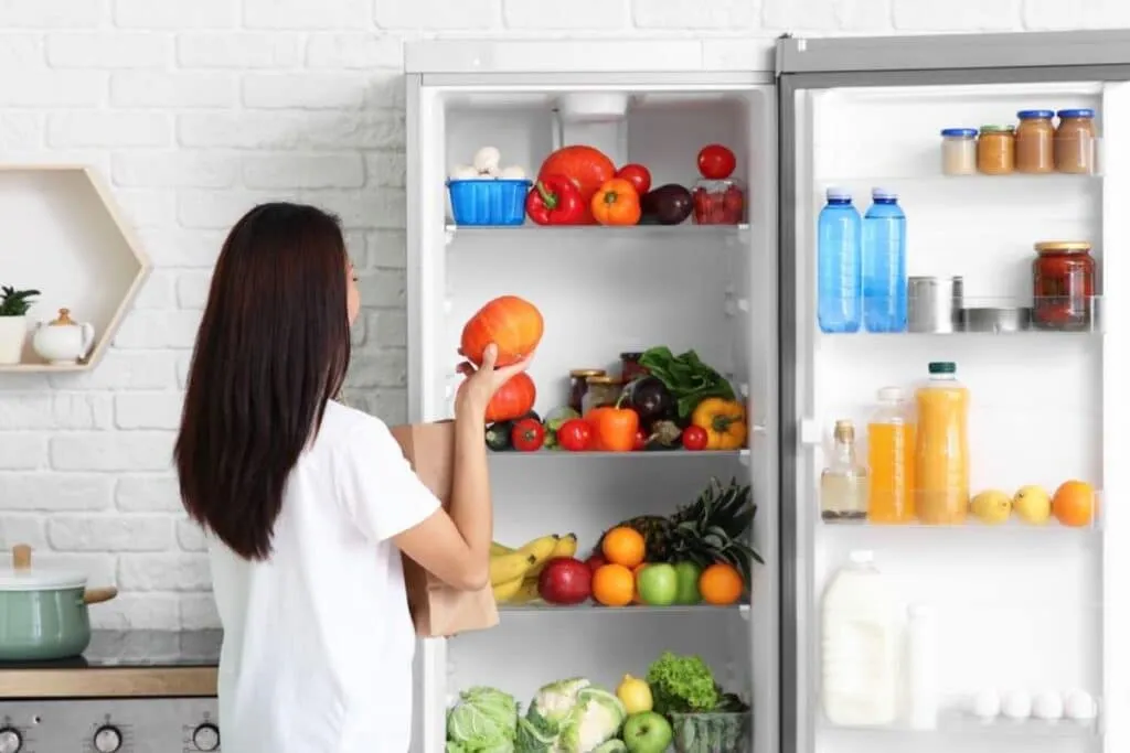 Jak udržet ledničku čistou a chránit zdraví