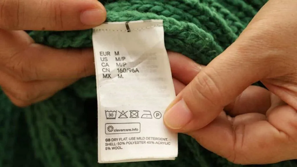 Visačky: pohodlí nebo pokyny péče