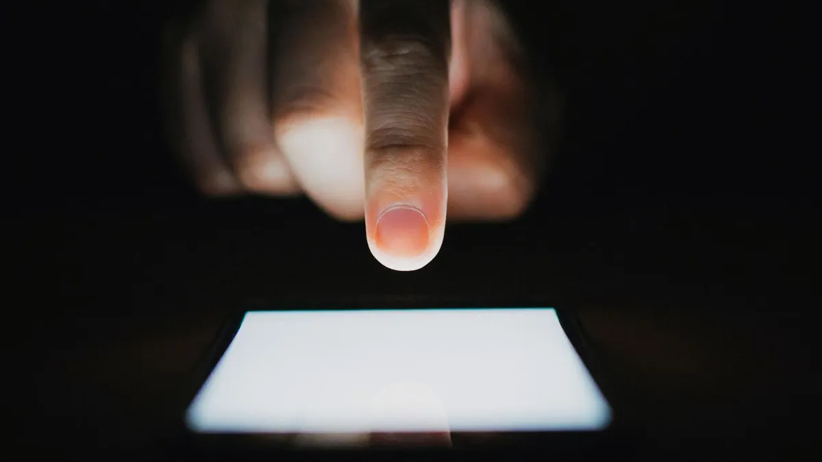 Pozor: nová aktualizace Androidu sleduje textové zprávy na firemních zařízeních