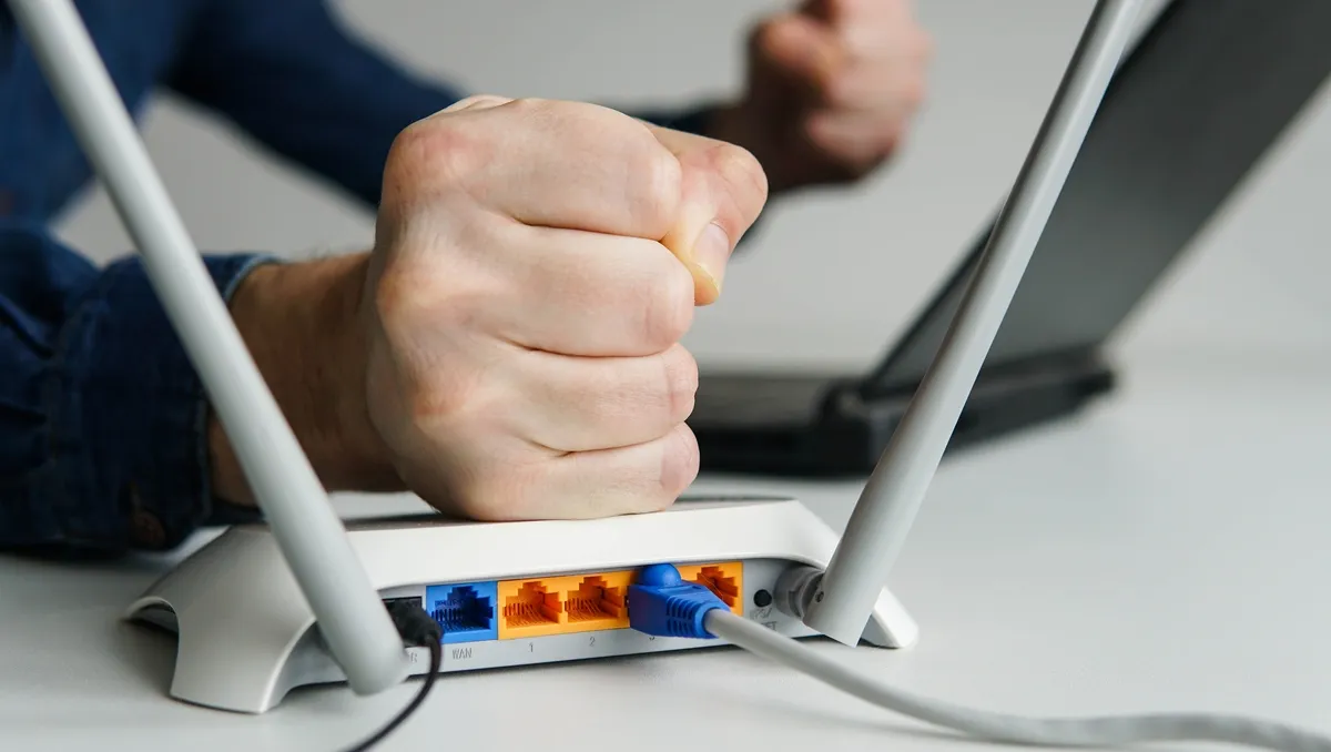 WiFi slabá? Vyndejte starý Android ze šuplíku a udělejte z něj opakovač